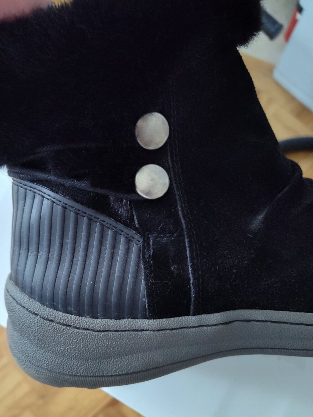 BareTraps Water-Resistant Winter Boots Black Fur Trim Women's 10M